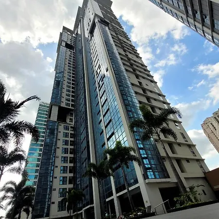 Andy'S Place One Eastwood Tower 1