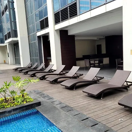 Andy\'S Place One Eastwood Tower 1